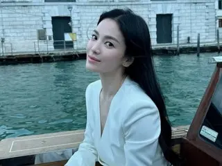 Aktris Song Hye Kyo, “The Lady of Venice” bereinkarnasi? …Visual “mewah”.