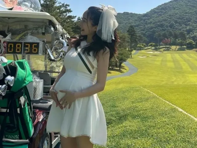 Istri Lee Ji Hoon, Ayane, mengadakan "baby shower" yang berbeda...cantik di lapangan golf