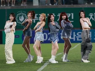 "ILY:1" menampilkan dua lagu pada paruh waktu pertandingan babak 16 besar "Piala Hana Bank Korea 2024"