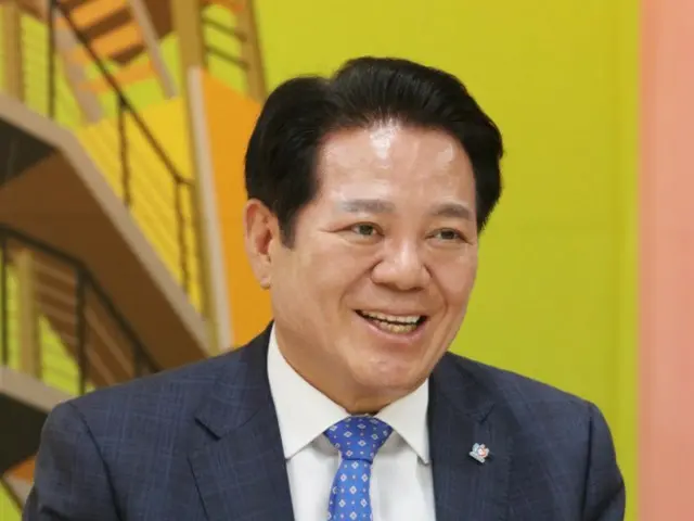 Choi Dae-ho, Walikota Anyang, menantang Komite Tertinggi Partai Demokrat untuk “mewakili suara pemerintah daerah”
