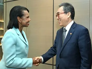 Menteri Luar Negeri Korea Selatan bertemu dengan mantan Menteri Luar Negeri AS Rice... ``Peduli dengan kerja sama militer Rusia-Korea Utara''