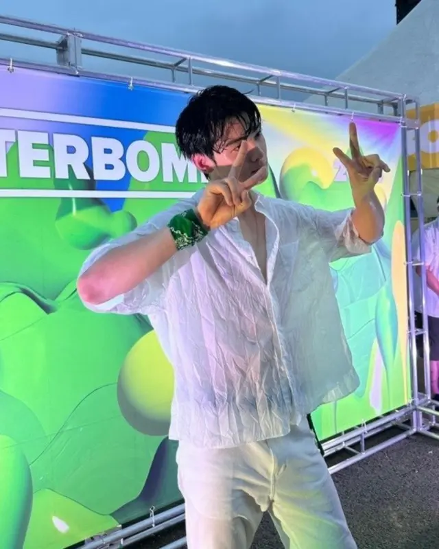 “顔の天才”チャウヌ（ASTRO）、水も滴るいい男？「WATERBOMB」を圧倒させた超絶イケメンの美貌ショット