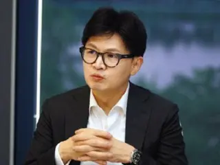 Han Dong-hoon, kandidat perwakilan Partai Kekuatan Rakyat, ``Kita perlu menunjukkan bahwa banyak orang yang memilih dan betapa kita mendambakan perubahan.'' - Korea Selatan