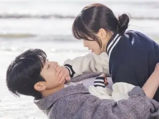 Choi Jeong dan Kim Seohyun menikmati kencan pantai yang manis dengan "Mungkin ini kebetulan."