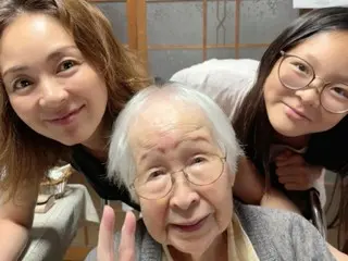 Model SHIHO dan Sarang bertemu kakek dan nenek mereka yang berusia 98 tahun... ``Saya merasa lega karena mereka sehat''