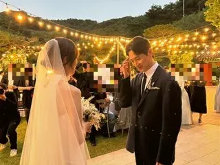 "Menikahlah dengan Suamiku" Gong Min Jeung dan Jang Jae Ho Terlihat Malu di Upacara Pernikahan Outdoor... Penyanyi Song Ha Ye pun Ucapkan Selamat kepada Mereka