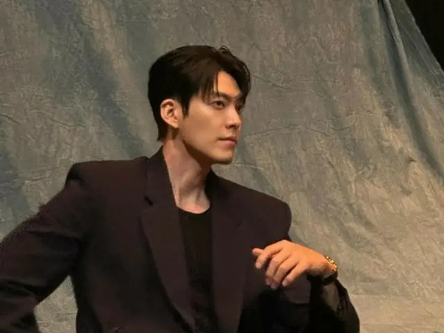 Kim WooBin memiliki gaya setelan terbaik...keren namun seksi