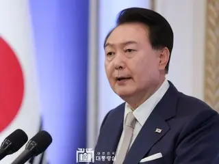 Peringkat persetujuan terhadap Presiden Yoon adalah yang ``terendah'' sejak menjabat...Partai yang berkuasa juga ``terendah'' sejak menjabat = Korea Selatan