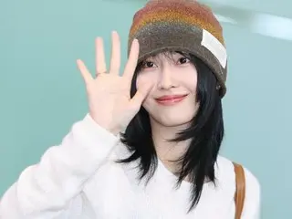 Momo "TWICE" dengan rambut pirangnya malah memperlihatkan dirinya seperti ini? Glamor yang bisa Anda ketahui hanya dengan melihatnya