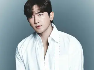 Lee min woo (SHINHWA) berakting untuk pertama kalinya setelah 26 tahun sejak debutnya...Memainkan peran Marius dalam "Les Misérables"