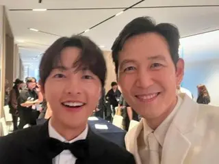 Apakah Song Joong Ki×Lee Jung Jae cocok di Festival Film Internasional Busan? Visual “Tampan di samping ganteng” yang bersinar meski kamera berguncang