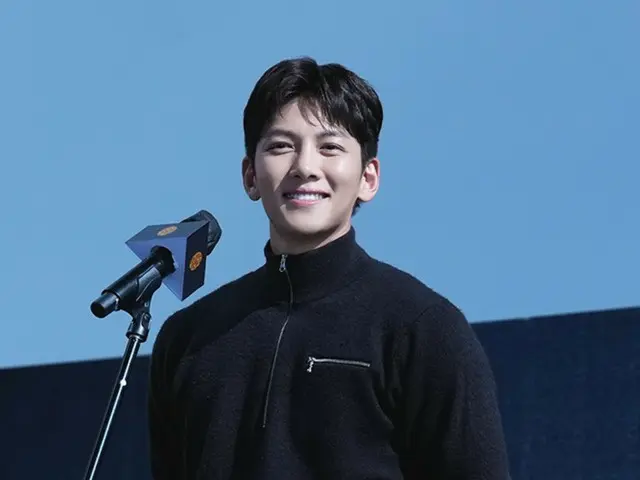 Ji Chang Wook tampil ke segala arah di Festival Film Internasional Busan... Dia kembali dengan 'Gangnam B-Side'