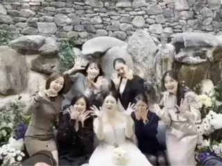 “Adik KARA” “RAINBOW” berkumpul untuk pengantin ketiga mereka... Menghadiri pernikahan anggota Jung Yoon Hye dan aktor Ahn Jae Min secara utuh