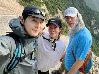 Aktris Han Jimin pergi mendaki gunung bersama SUHO EXO & aktor Lee Min Ki...Persahabatan ketiganya menjadi topik hangat