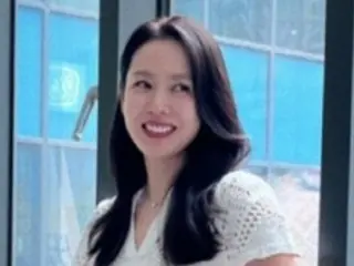 Apakah “suami Hyun Bin” juga cemburu? ...Aktris Son Ye Jin tersentuh oleh hadiah kejutan... "Aku tidak bisa hidup tanpa Ye Jin"