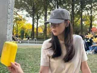 Aktris Choi Ji Woo, kini berusia 49 tahun, "Dia pasti terlambat melahirkan anak"... "Putriku sudah sebesar ini?!"