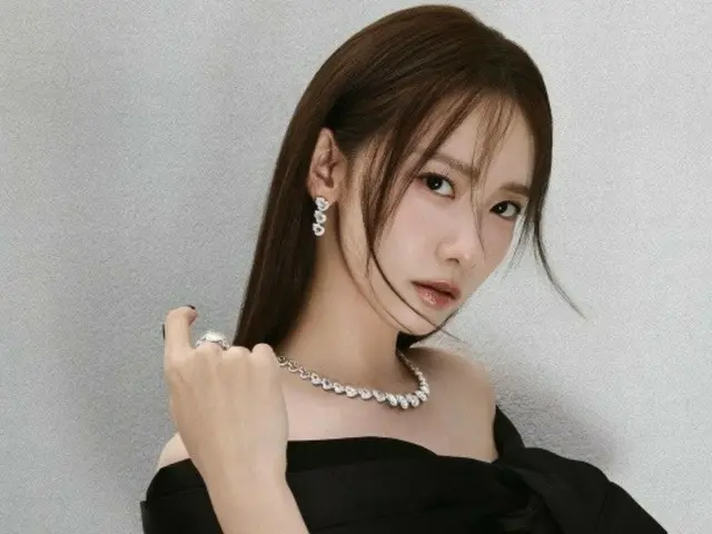 Yuna "Girls' Generation" memamerkan eksposurnya yang luar biasa untuk pertama kalinya... Kecantikan dewasanya juga mengesankan