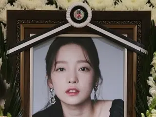 Hari ini (24) adalah peringatan 5 tahun meninggalnya mendiang Goo Hara dari KARA, tahun yang penuh makna dengan berlakunya UU Goo Hara.