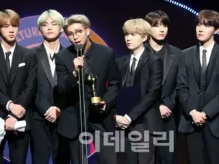 Kartu foto JIMIN "BTS" terjual seharga 3 juta won... "BTS" menempati peringkat pertama dalam pencarian "Global Pongjang"