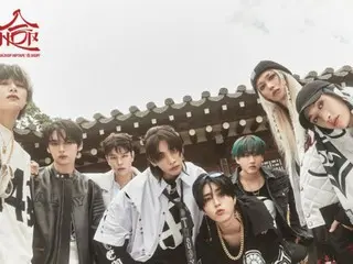 “HOP” oleh “Stray Kids” menjadi satu juta penjualan pada hari perilisannya