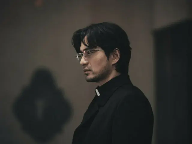 Film "Black Nuns" Lee Jin-wook menjadi pendeta yang menentang eksorsisme... Konflik dengan Song Hye Kyo dan Choi Yeo-bin