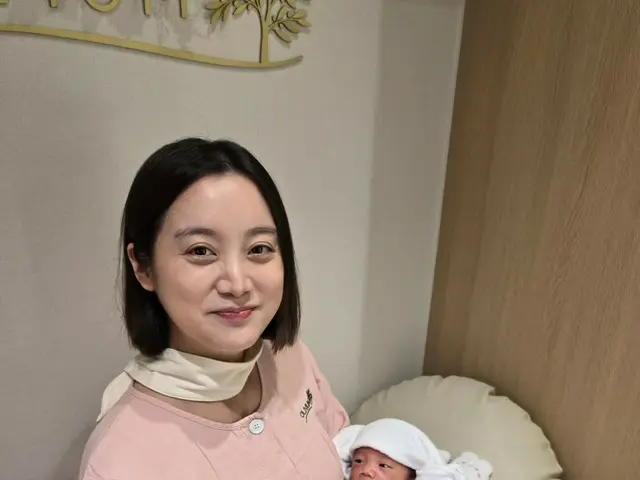 “Wonder Girls sekarang menjadi ibu”…Hyerim lebih bahagia dibandingkan saat dia menjadi idola? Dia memperlihatkan bayi lucu yang terlihat persis seperti dia