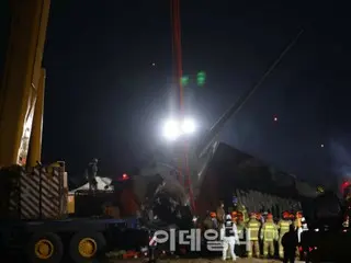 ``Muan Jeju Air crash'' 2 orang masih belum ditemukan... Pencarian malam dimulai = Korea Selatan