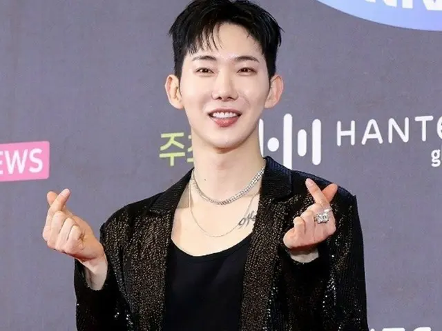 Jo Kwon (2AM) menyumbangkan 10 juta won untuk mendukung keluarga korban kecelakaan pesawat