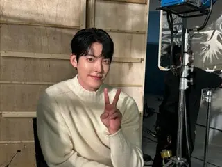 Kim WooBin memiliki fisik yang bagus dan kelucuan... Di balik layar adegan syuting iklan dirilis