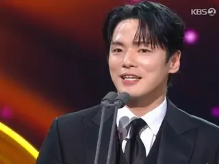 [KBS Drama Awards] Kim Jong Hyun tidak meminta maaf karena mencalonkan Seohyun (Girls' Generation)... "Saya minta maaf atas perilaku buruk saya"