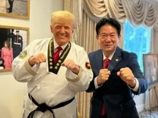 Direktur Markas Taekwondo Dunia menghadiri upacara pelantikan Trump = Korea Selatan