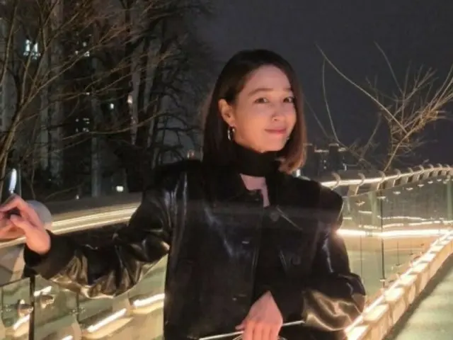 Aktris Lee Min Jung, betapa sulitnya untuk merasa hangat bahkan pada suhu minus 1 derajat Celcius... "Apakah karena suhu -17 derajat Celcius?"