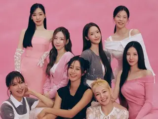 Suyeong "Girls' Generation" merilis foto grup "Girls' Generation" berwarna pink... Bahkan setelah 25 tahun, persahabatan tetap abadi