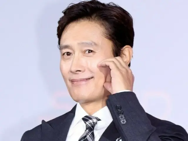 Aktor Lee Byung Hun, apakah ini kompensasi atas pajak terkenal "Squid Game 2"... Agensinya "waspada terhadap kerusakan yang disebabkan oleh akun penipuan"