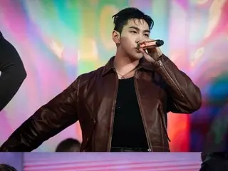 Penyanyi Baekho (NU'EST) menghiasi acara final acara spesial Tahun Baru Taiwan "Superstar Red and White Entertainment Awards"