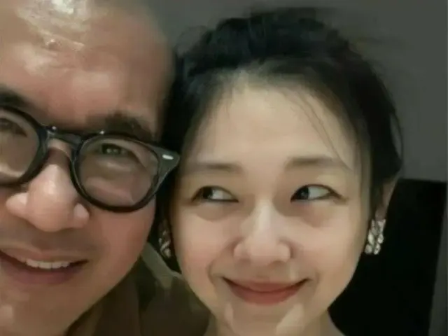 Almarhum Barbie Su, yang menderita karena berita Fei, dan kisah cintanya yang seperti film dengan suaminya Koo Jun Yeob (CLON) juga menjadi topik hangat... Peringatan terhadap rumor di tengah gelombang duka