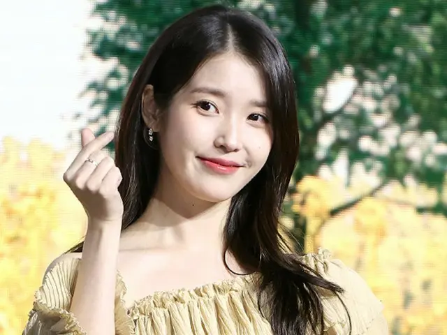 IU adalah Santa "Terima kasih atas kerja kerasmu"... Kisah mengharukan lainnya dari staf