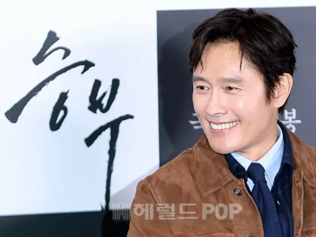 Lee Byung Hun dari film "The Battle": "Saya puas dengan pembagian 80-20, tetapi ketika saya melihat Hyun Bong-sik, saya pikir saya kalah"