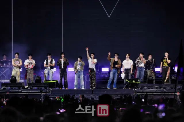 「SEVENTEEN」がK-POP歌手では初めてメキシコの「Tecate Pa’l Norte」に出演した。