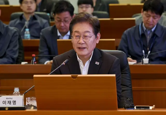 「政権交代を望む」54％…前週より6％ポイント上昇＝韓国