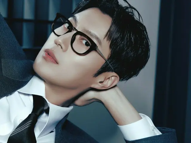 "Highlight" Yun Doo Jun: "Bahkan setelah 17 tahun, merilis album masih terasa segar"