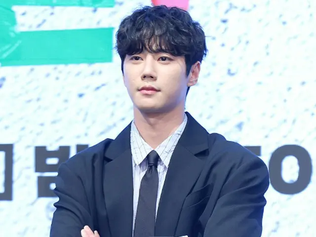 Lee JunYoung dari 24 Hour Health Club: "Terima kasih atas kerja keras dan kesuksesan Weak Hero 2"