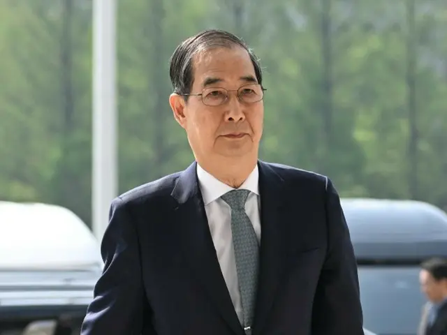 Kubu kandidat presiden Han Deok-soo: "Kami berharap dapat bekerja sama dengan kandidat Kim Moon-soo... Kami menantikan pemilihan presiden yang bermartabat" (Korea Selatan)