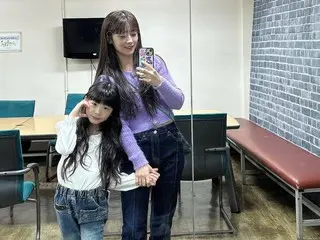 "HOT" Mun Hee Jun & Soyul (mantan anggota CRAYON POP), ungkap pertumbuhan pesat sang putri "cantik nan menawan"... "Dia bisa masuk girl group seperti ibunya"