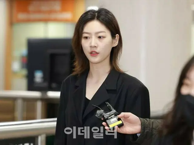 Keluarga mendiang Kim Sae Ron akan mengadakan konferensi pers hari ini (7) terkait kejahatan serius yang dilakukan oleh aktor Kim Soohyeon.