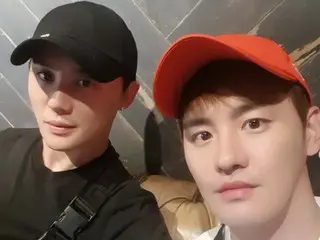 Kakak Jun Su (Xia) Kim Mu-young umumkan pernikahan dan kelahiran... "Anak kembar lahir"
