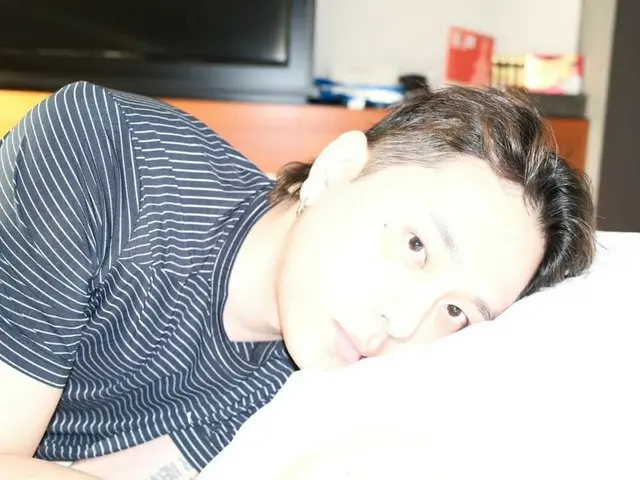 HyunA (mantan personel 4Minute) tak henti-hentinya mencintai suaminya Yong Jun Hyeong (mantan personel HIGHLIGHT)... Ia mengunggah foto-foto solonya di media sosial