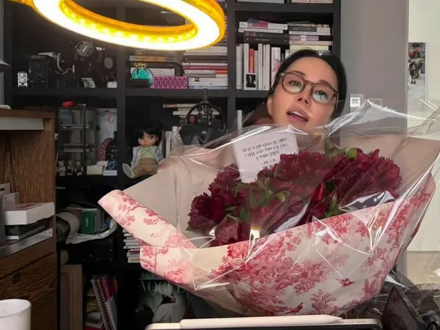 Um JungHwa mengingat operasi tiroid 15 tahun lalu... efek samping yang menyakitkan dan suara gemetar