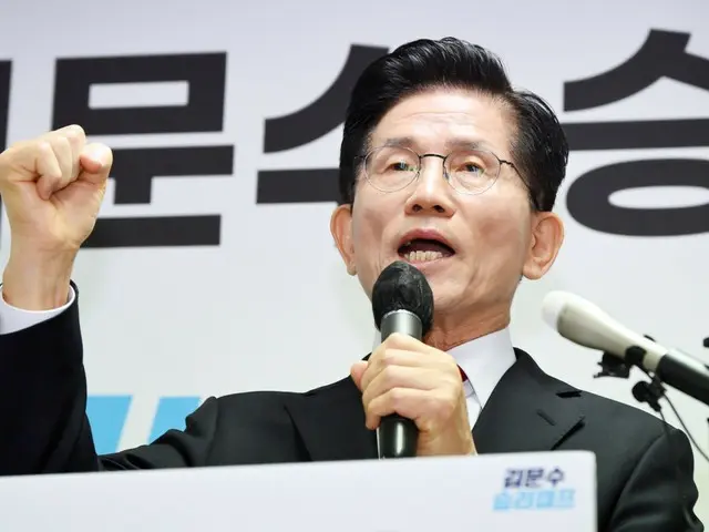 Kandidat Kim Moon-soo: "Dulu saya seorang 'anti-Amerika'"... "Tidak ada Korea tanpa Amerika Serikat"