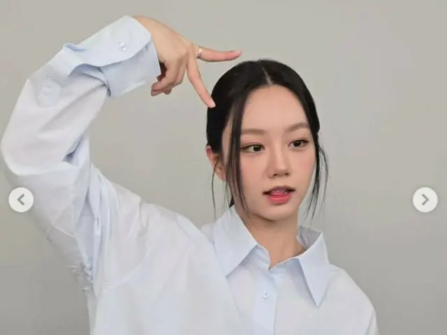 Hyeri (Girl's Day), memperbarui kecantikannya hanya dengan kemeja dan kuncir kuda... foto-foto pictorial terungkap